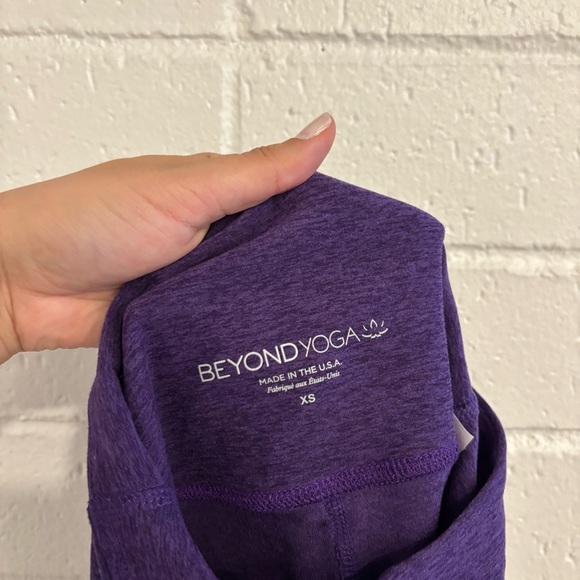 Beyond Yoga space dye cropped leggings in purple - Picture 5 of 5